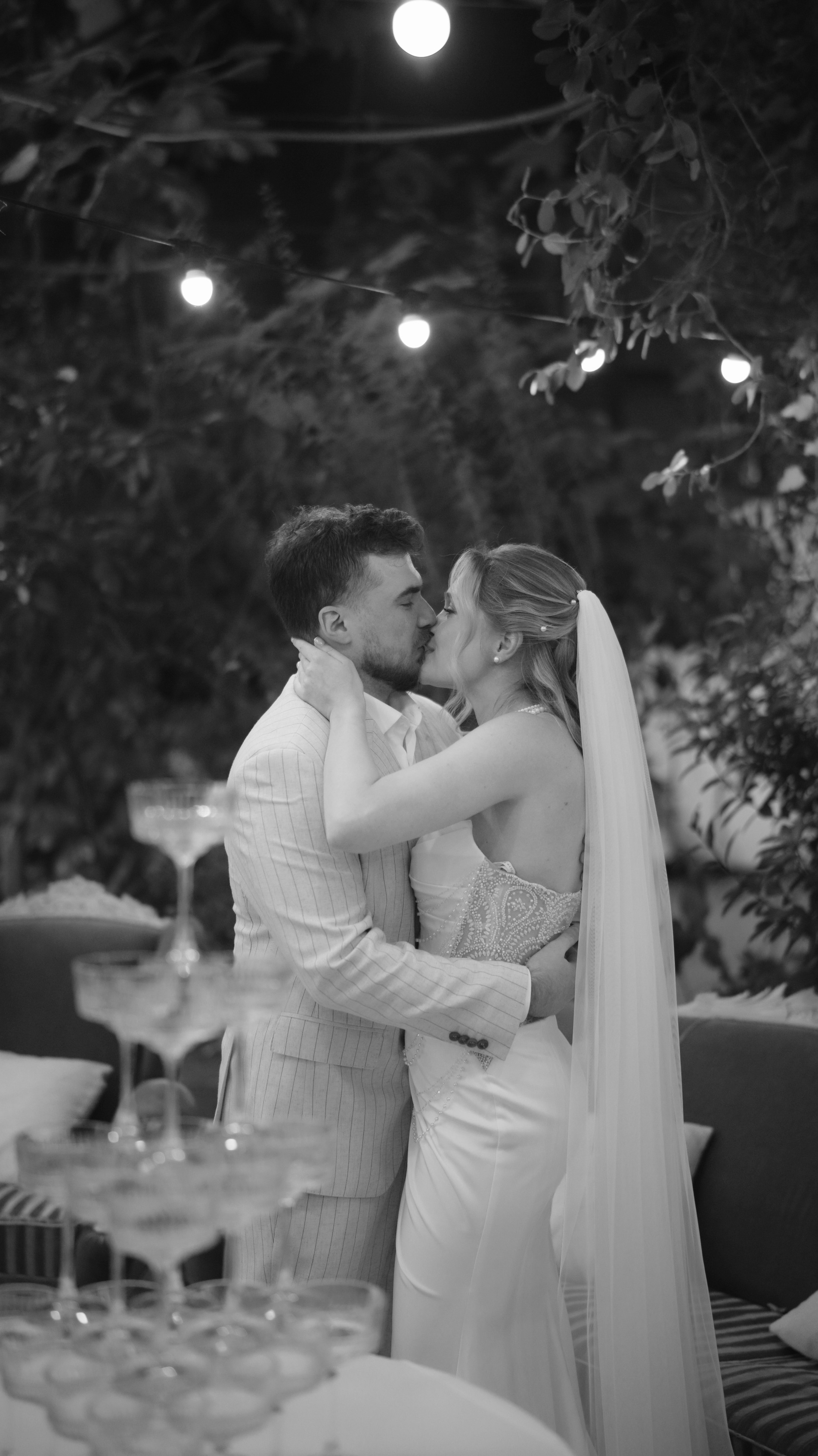 Mariana_wedding_backstage